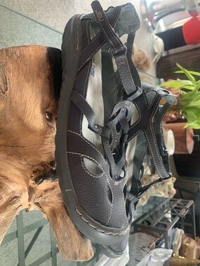 JBU Jambu Sydney Casual Charcoal Leather Sandals Cutout Detail Size 10